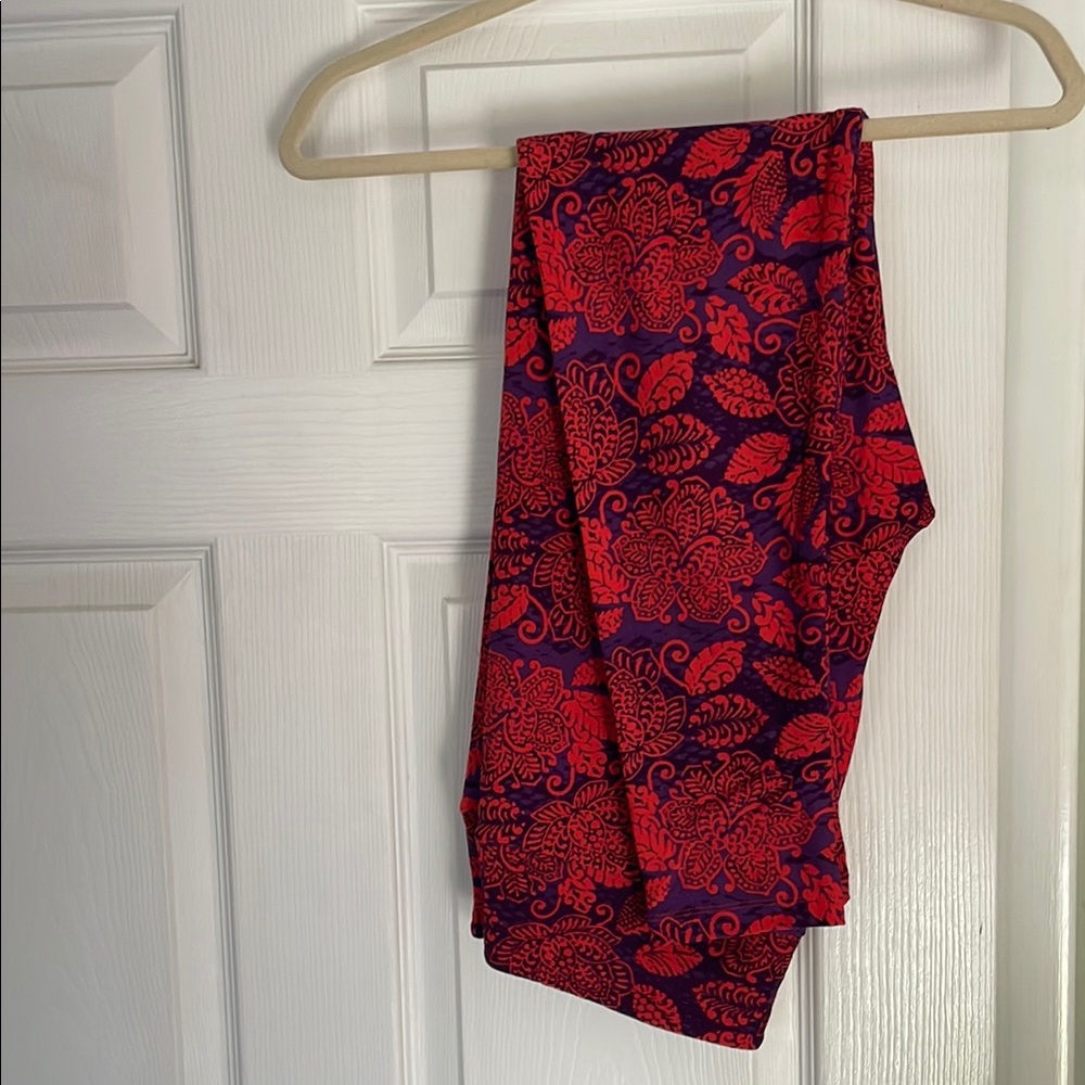 Women’s Red and Purple Patterned Leggings